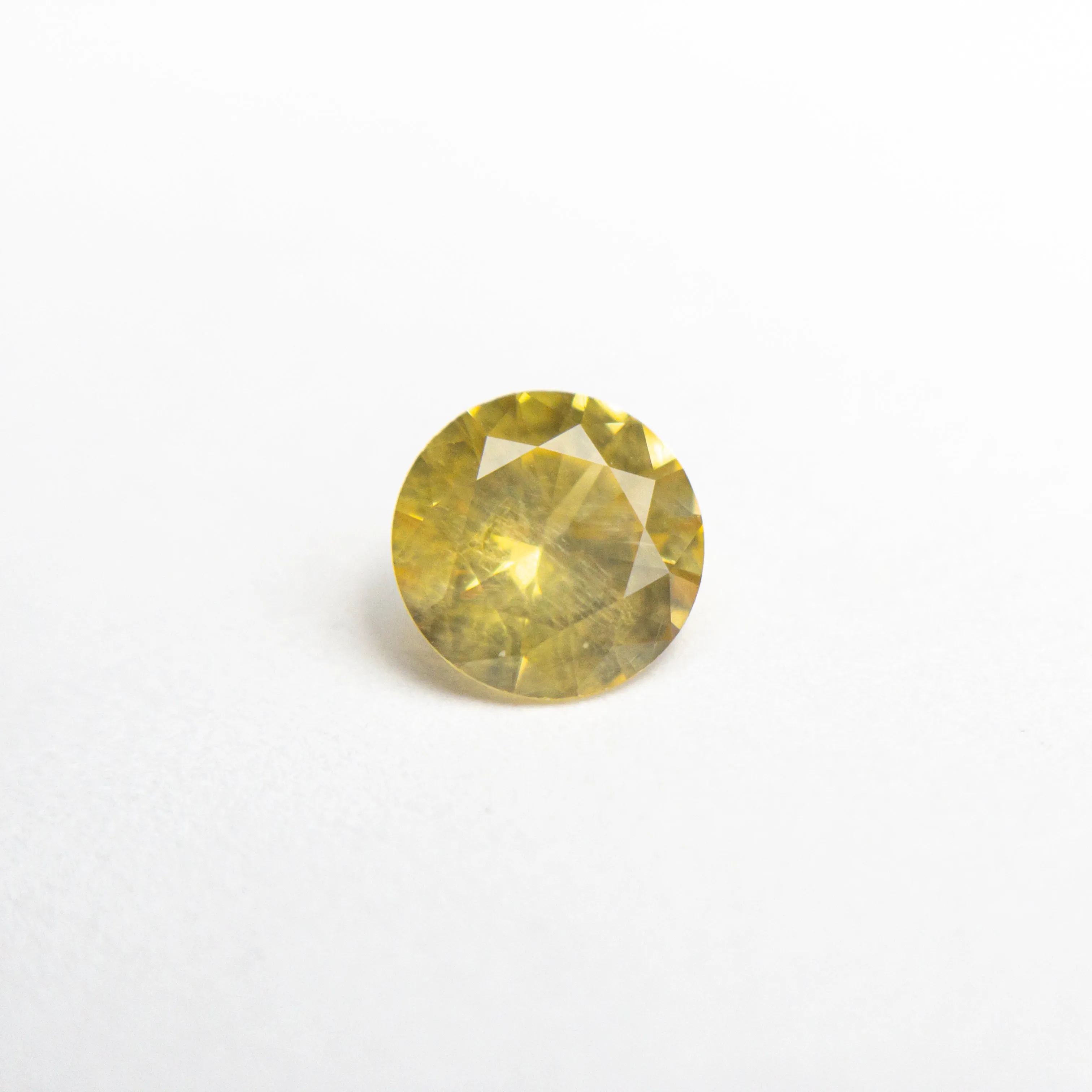 0.59ct 5.31x5.30x3.00mm Round Brilliant Sapphire 23782-09