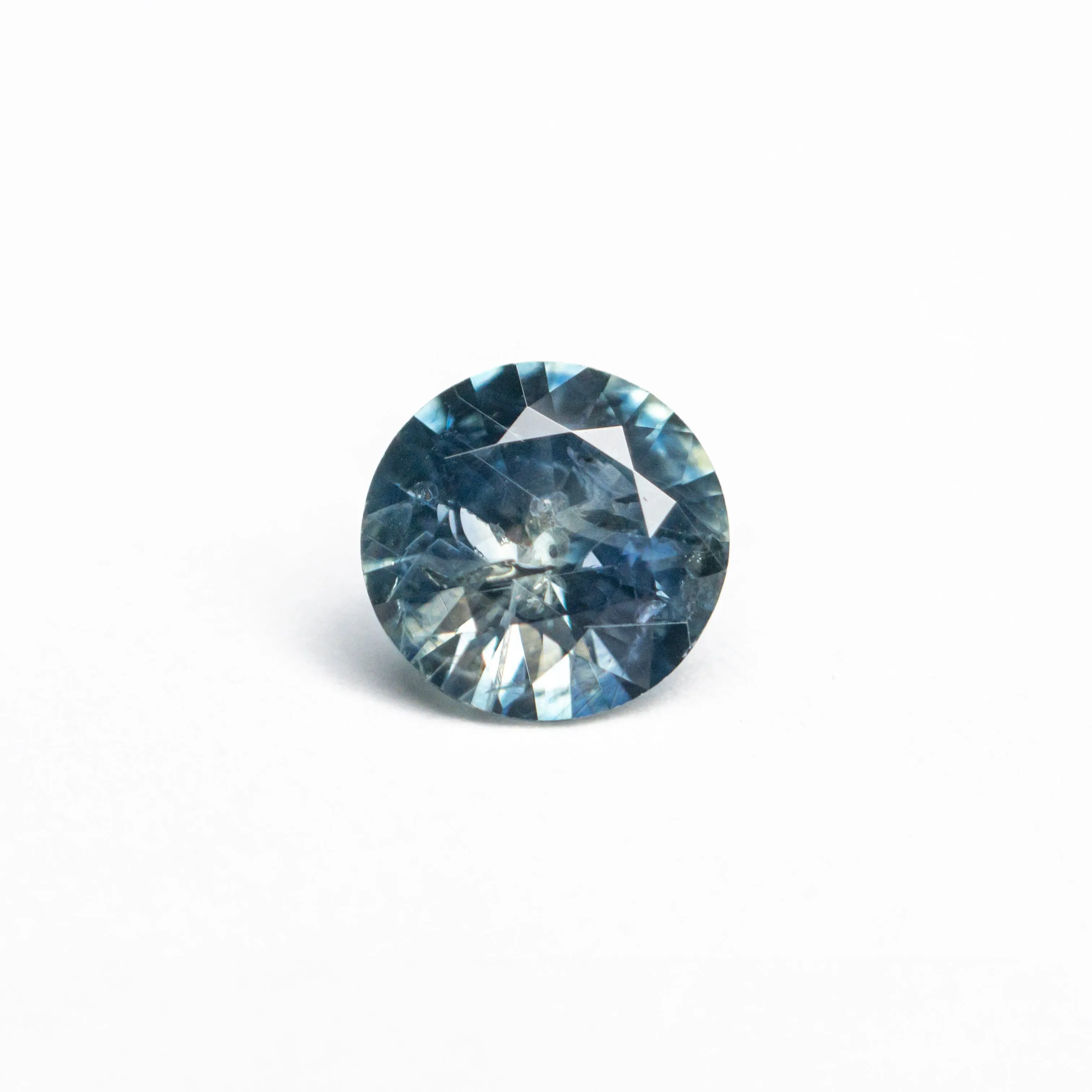 0.68ct 5.56x5.48x3.30mm Round Brilliant Sapphire 19940-09