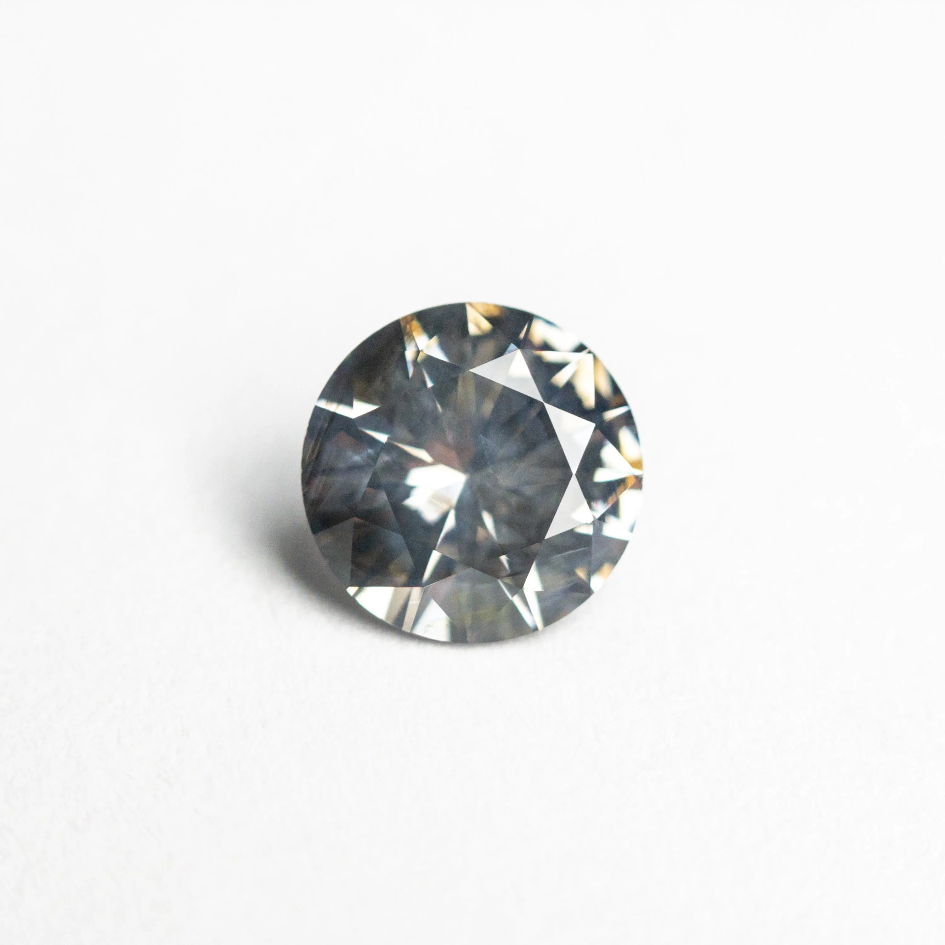 0.90ct 6.04x6.03x3.66mm Round Brilliant Sapphire 23785-01