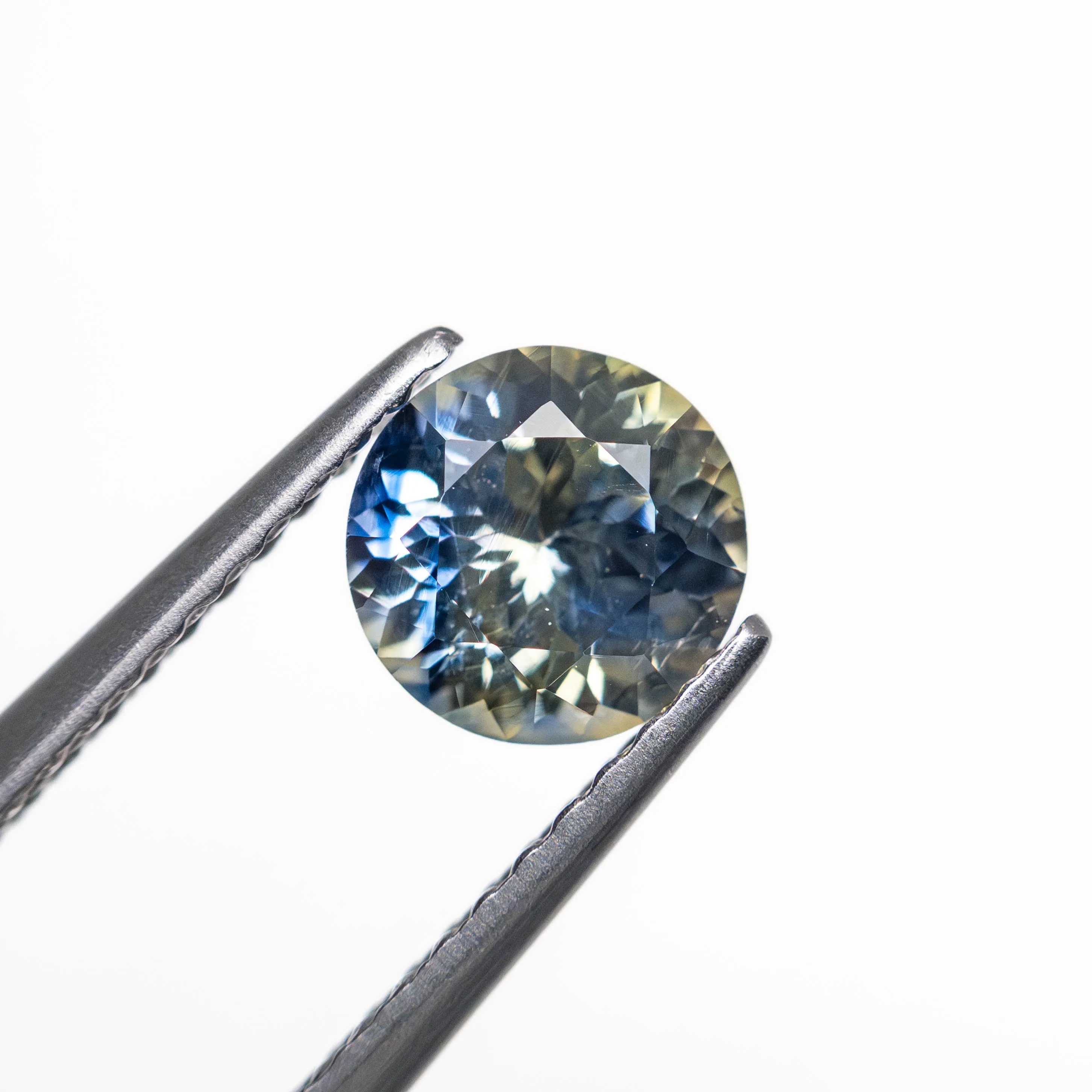 0.92ct 5.86x5.91x3.66mm Round Brilliant Sapphire 24407-01