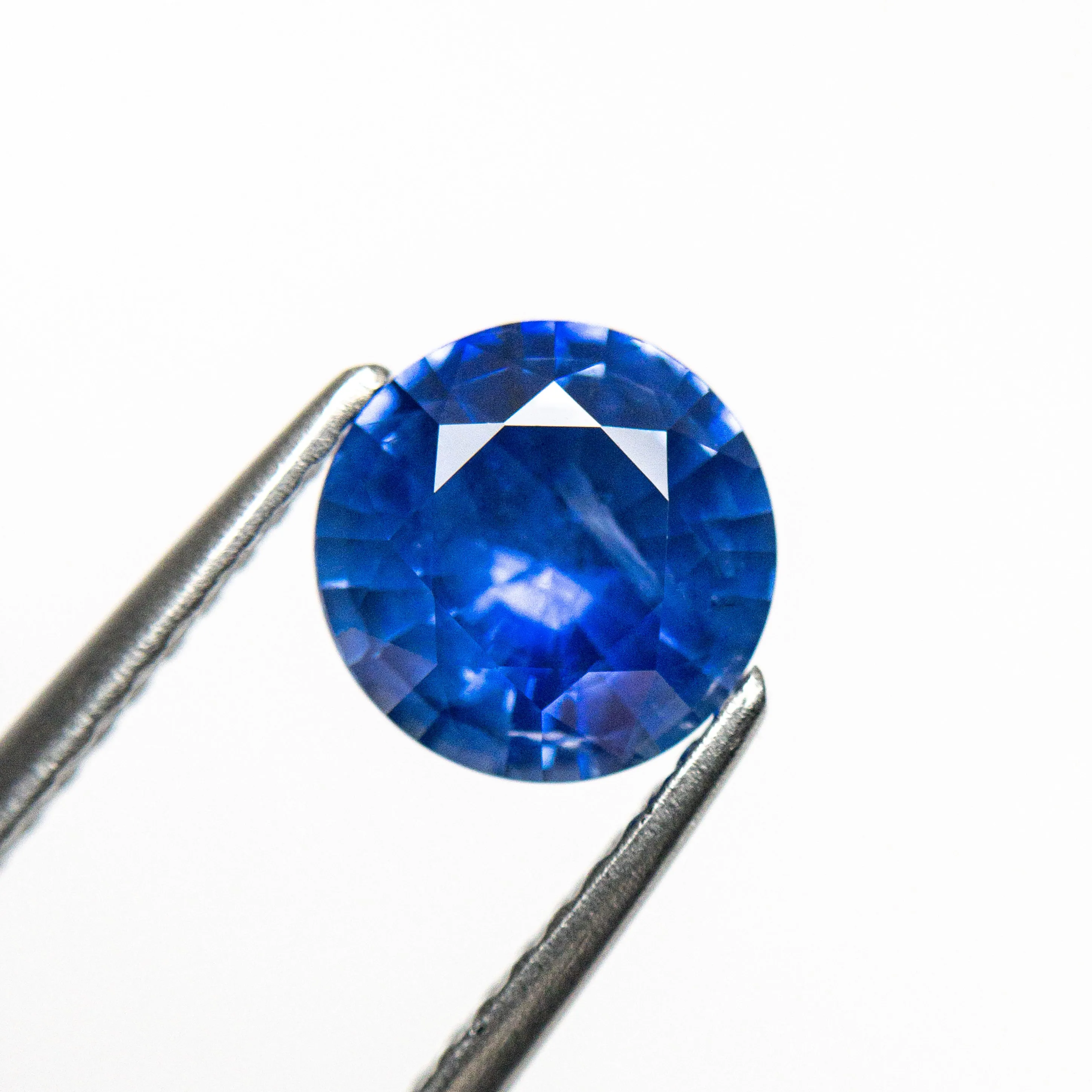 1.28ct 6.82x6.79x3.87mm Round Brilliant Sapphire 22510-01