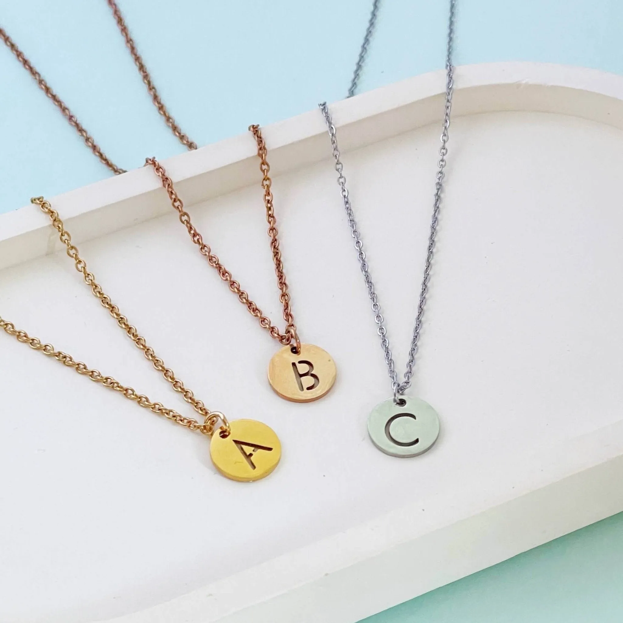 Initial Necklace Gold (A-Z)