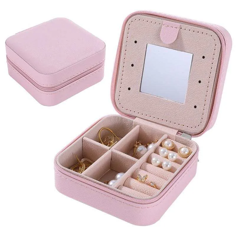 Klissaa Mini Travel Case With Mirror