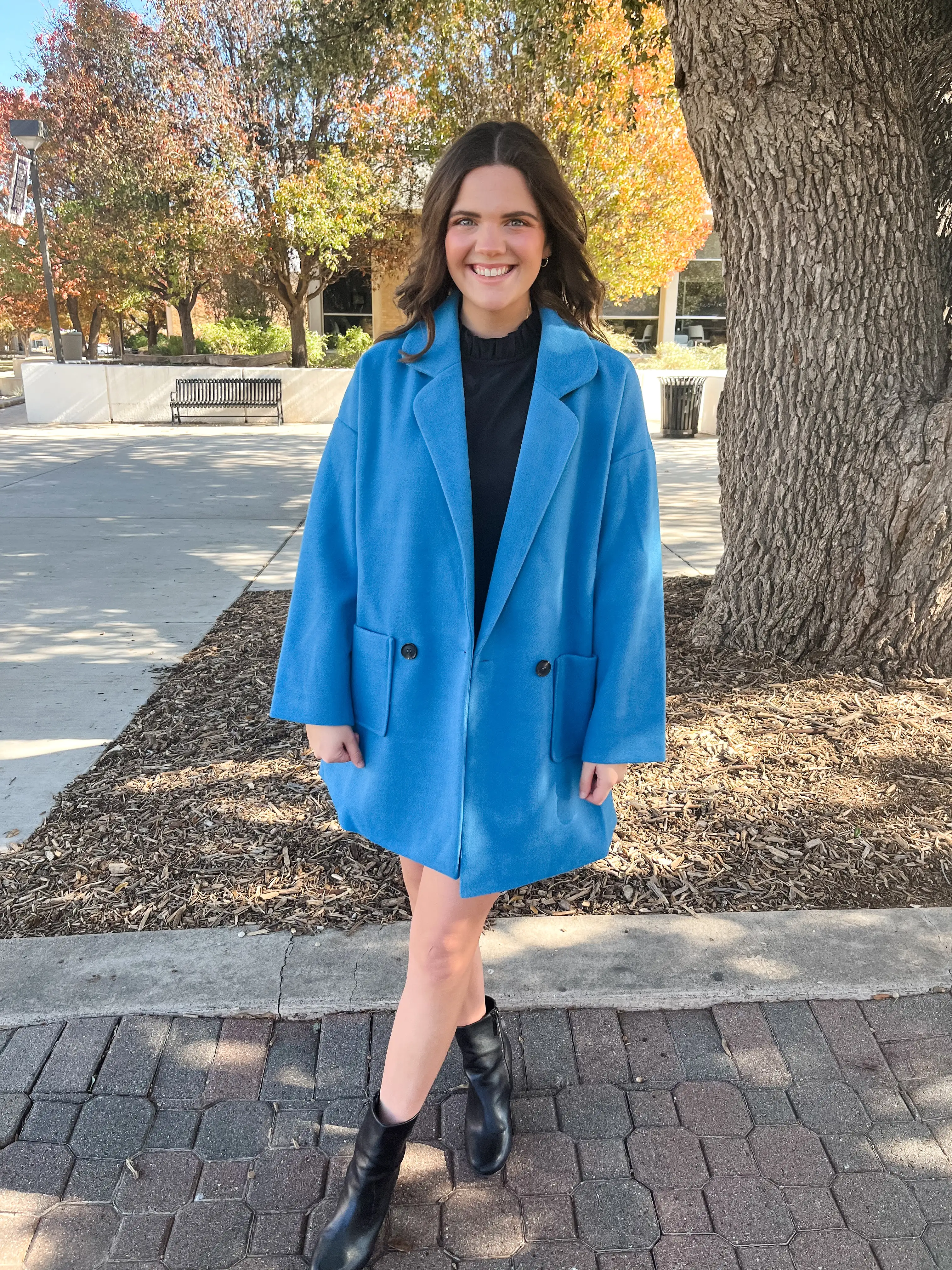 OVERSIZED DOUBLE BUTTON HALF LENGTH COAT- TEAL