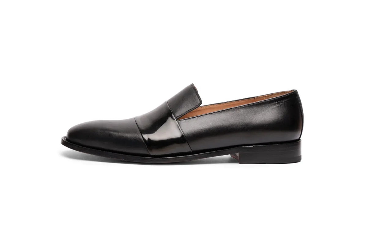 Slip on Loafer With a band