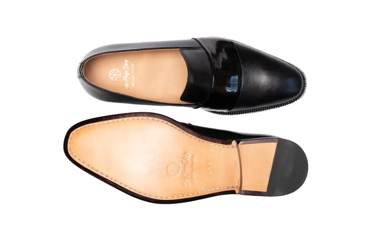 Slip on Loafer With a band