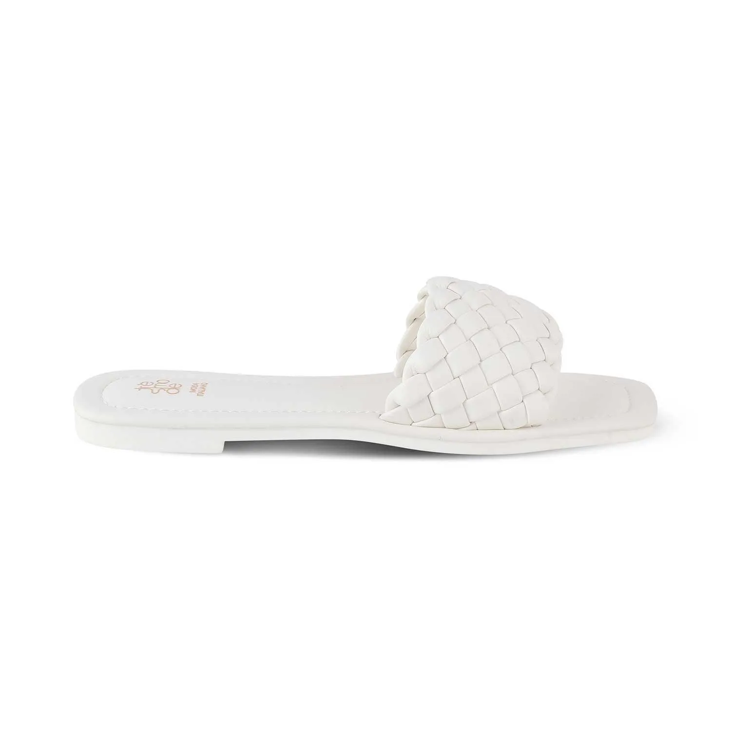 The Romana White Women's Casual Flats Tresmode